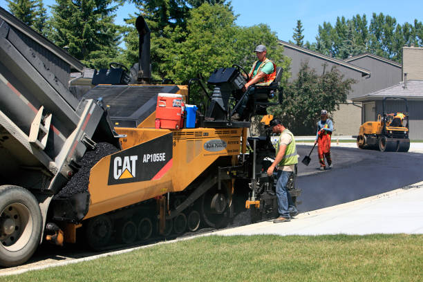 Best Local Driveway Pavers  in Lake Winnebago, MO